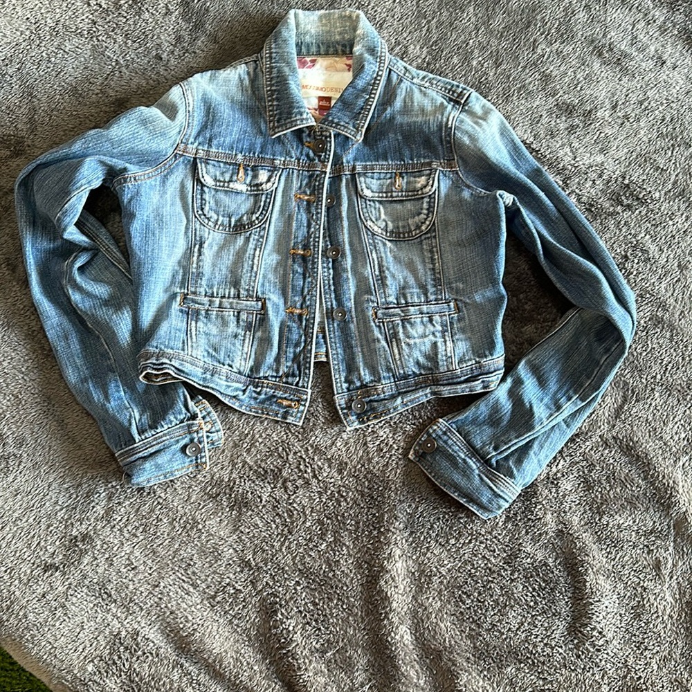 Mossimo cropped denim jacket size L